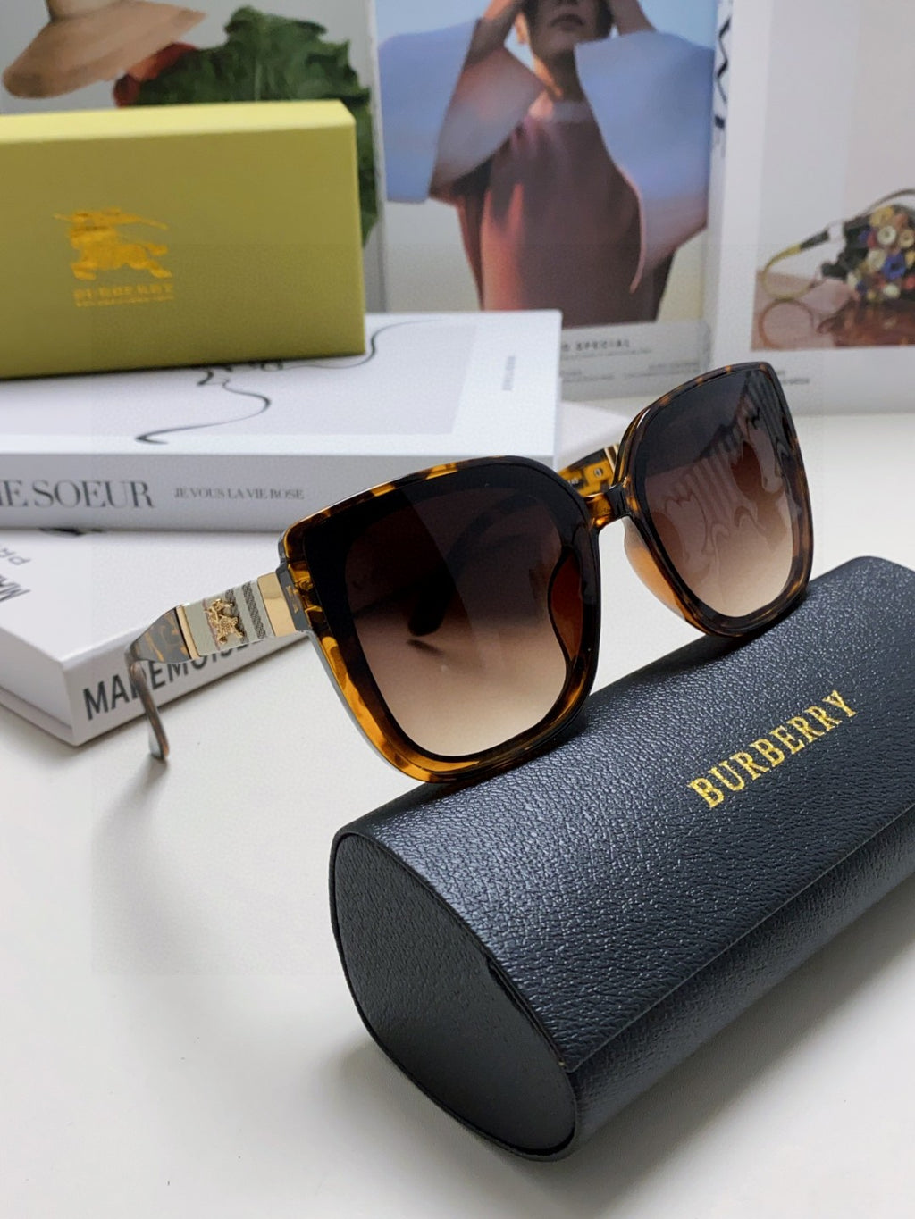 Burberry Oversized Black Lens Sunglasses for Men & Women - 432432 - detail image 7