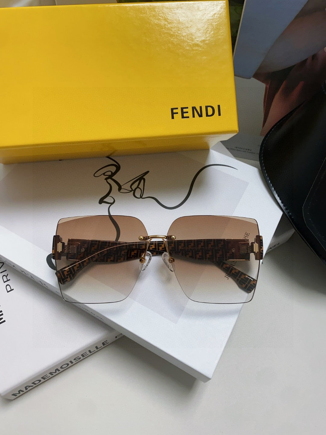Fendi Polarized Square Brown Lens Sunglasses for Women - 358749 - detail image 8