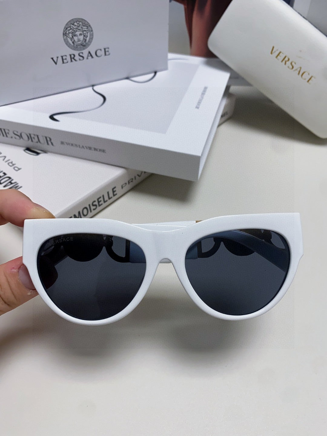 Versace Fashion Black Lens Sunglasses for Men & Women - 487810 - detail image 5