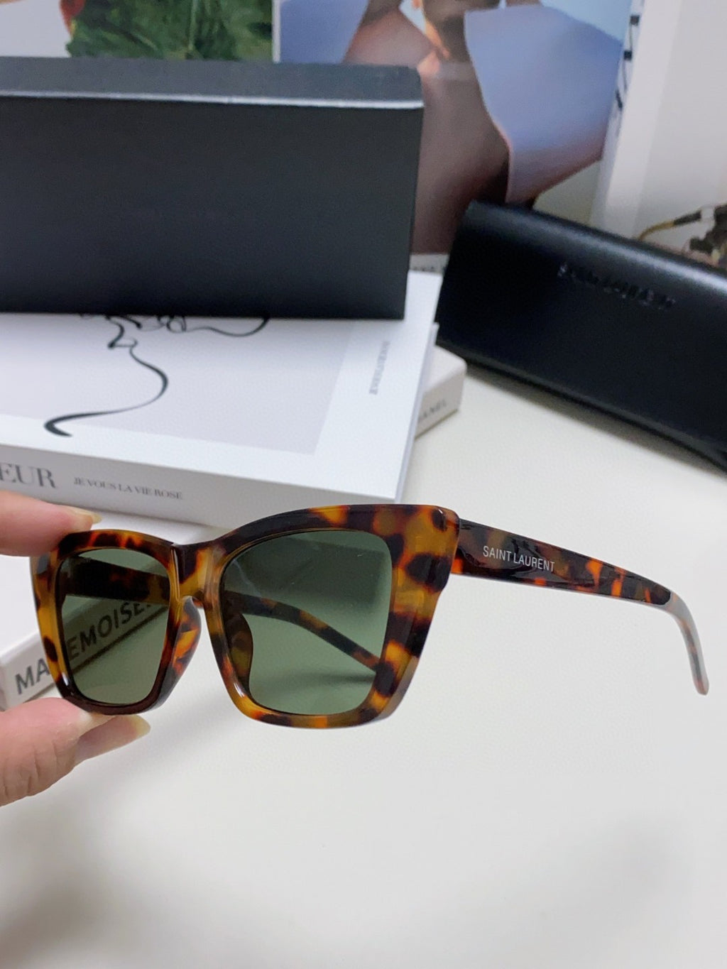Saint Laurent Polarized Cat-Eye Silver Lens Sunglasses for Women - 465420 - detail image 5