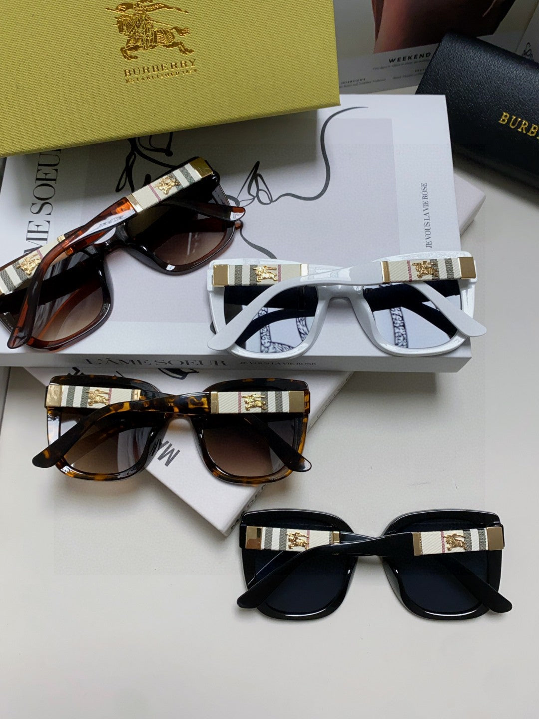 Burberry Oversized Black Lens Sunglasses for Men & Women - 416059 - detail image 8
