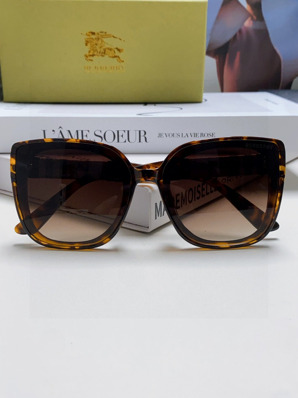 Burberry Oversized Black Lens Sunglasses for Men & Women - 449597 - detail image 6