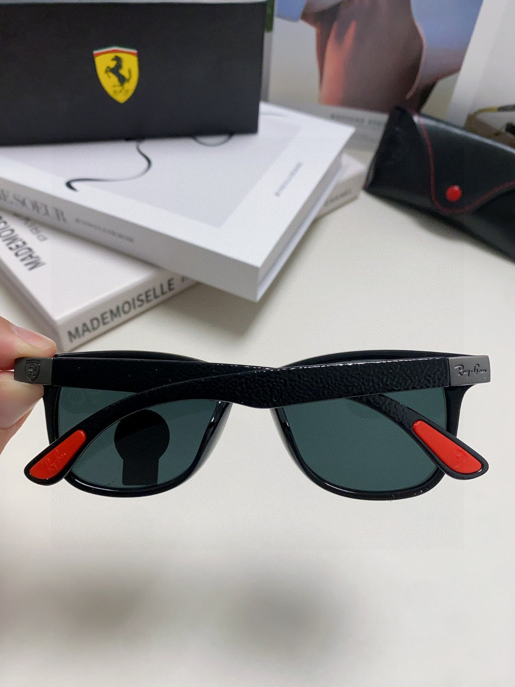 Ray-Ban Polarized Fashion Black Lens Sunglasses for Men & Women - detail image 4