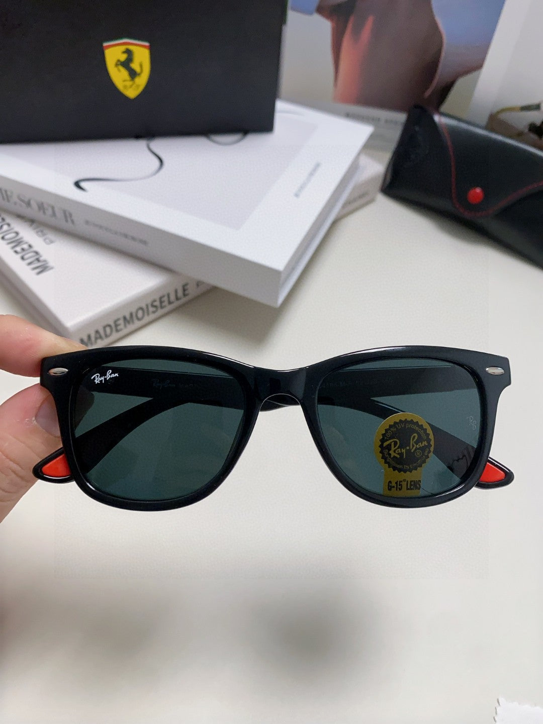 Ray-Ban Polarized Fashion Black Lens Sunglasses for Men & Women - detail image 3