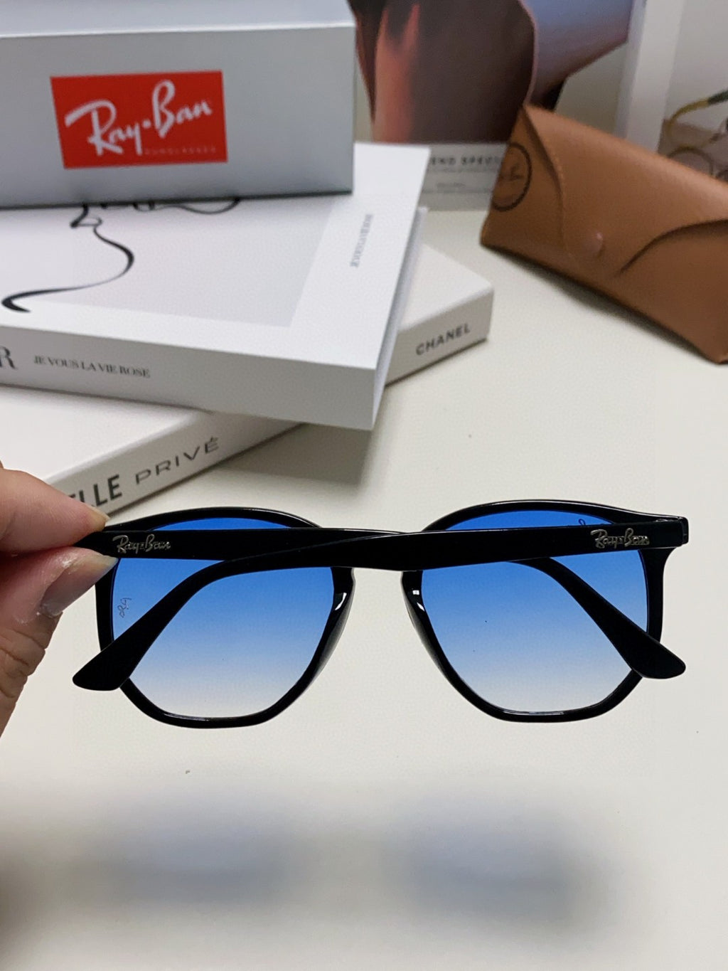Ray-Ban RB4306 Oversized Black Lens Sunglasses for Men & Women - 416654 - detail image 6