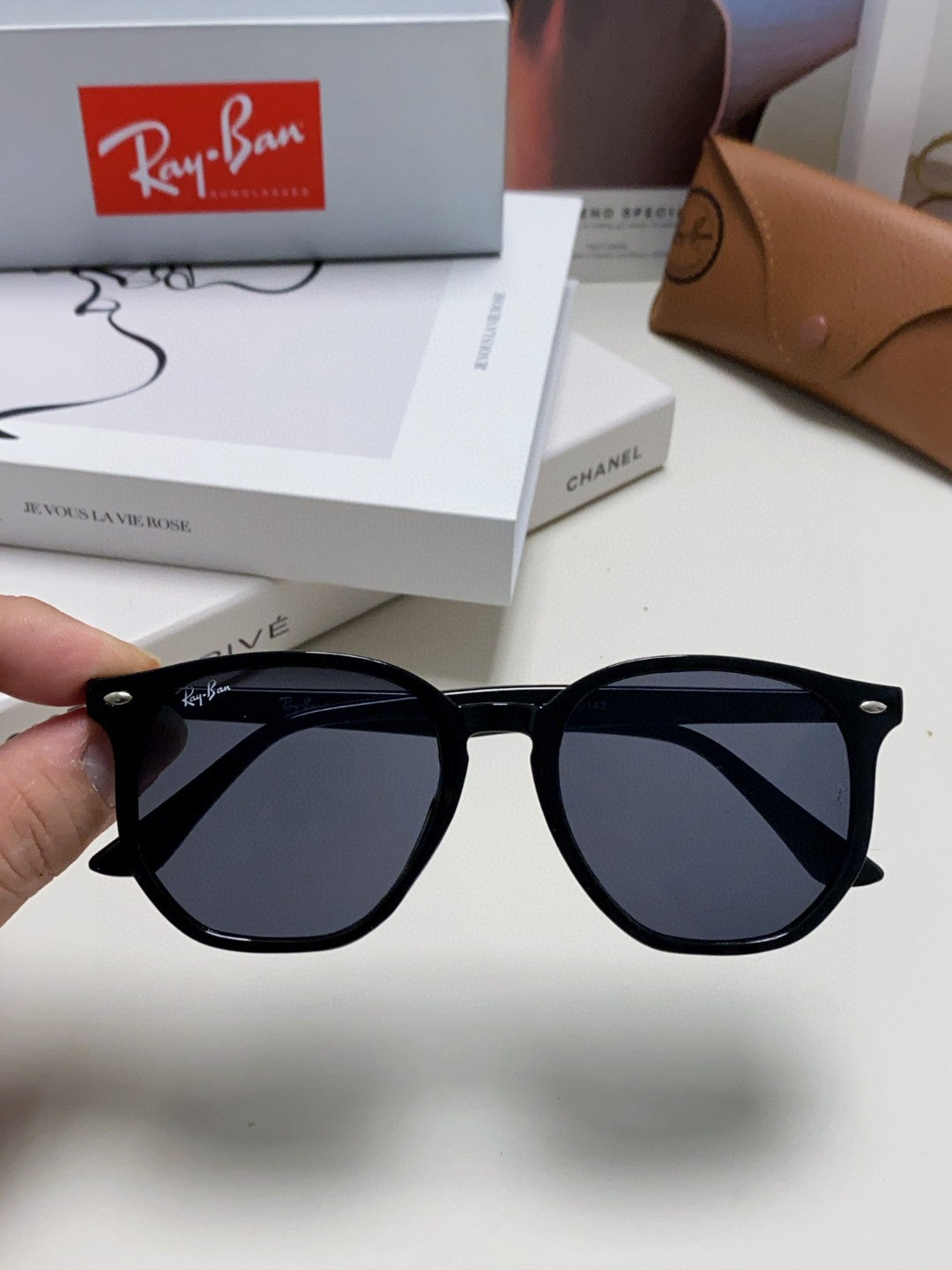 Ray-Ban RB4306 Oversized Blue Lens Sunglasses for Men & Women - 416656 - detail image 3
