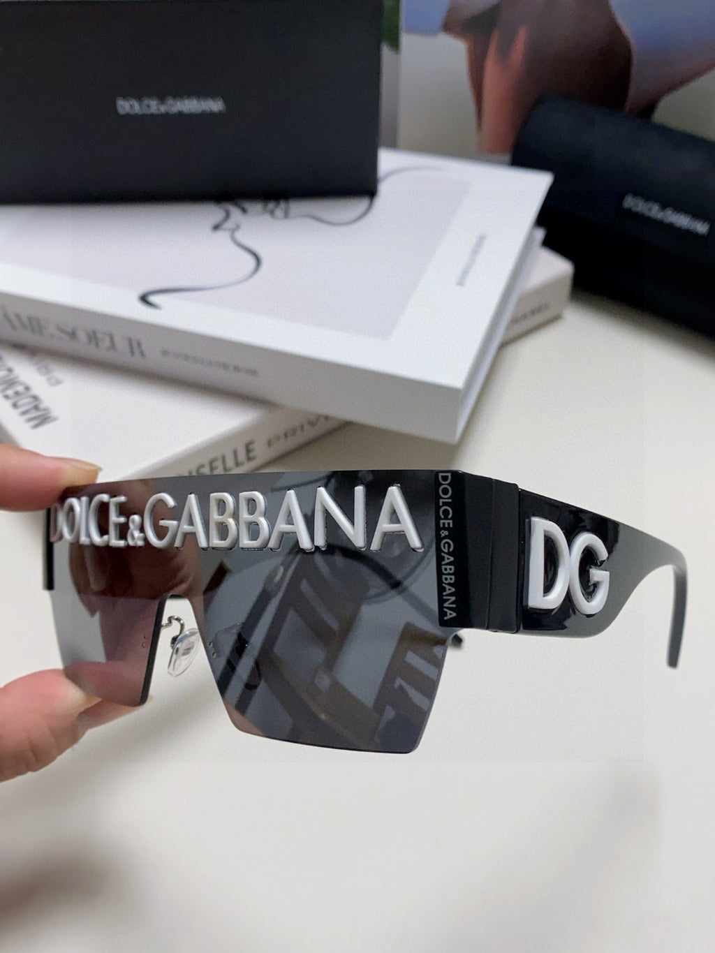 Dolce & Gabbana Lightweight Rimless Gray Lens Sunglasses for Men & Wo - 433044 - detail image 5