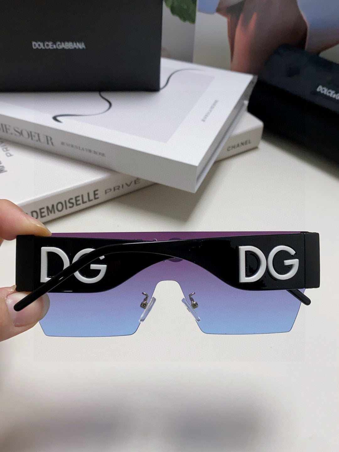 Dolce & Gabbana Lightweight Rimless Blue Lens Sunglasses for Men & Wo - 158709 - detail image 4