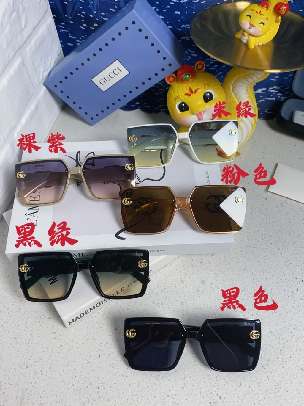 Gucci Polarized Fashion Blue Lens Sunglasses for Women - 357877 - detail image 12
