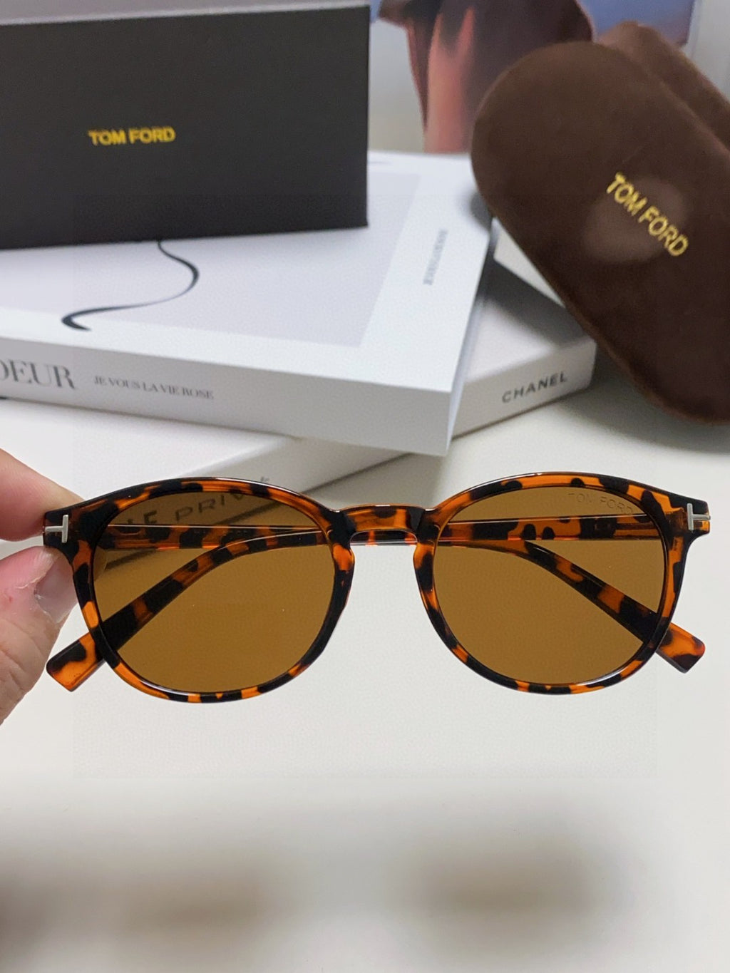 Tom Ford Polarized Round Brown Lens Sunglasses for Men & Women - 372569 - detail image 3