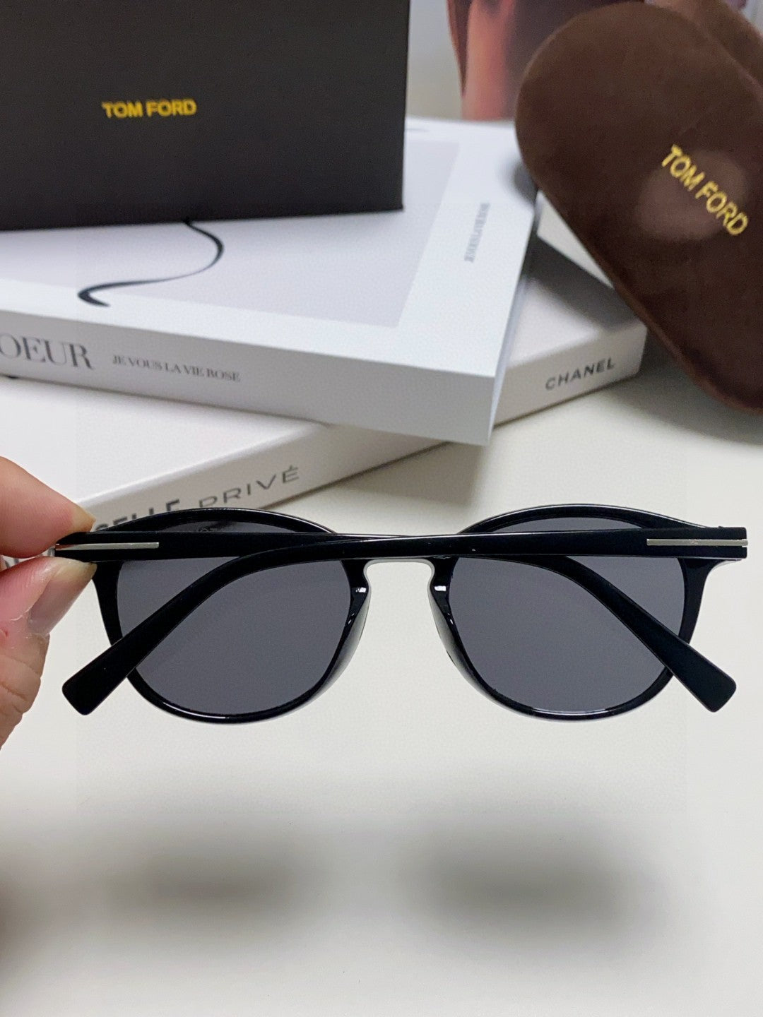 Tom Ford Polarized Round Black Lens Sunglasses for Men & Women - 935474 - detail image 6