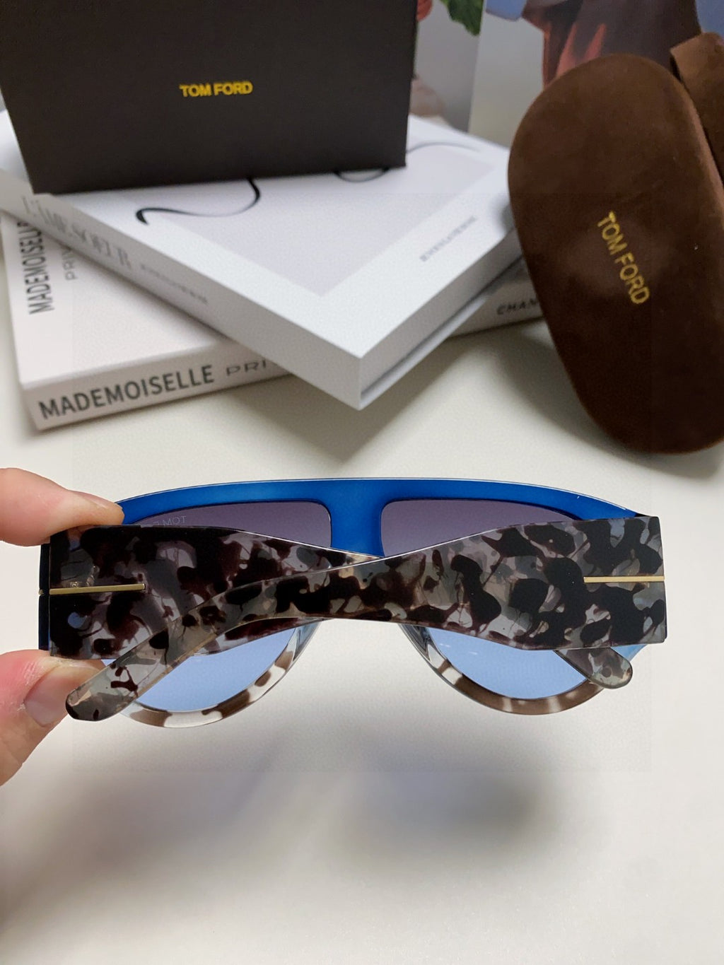 Tom Ford Aviator Blue Lens Sunglasses for Men & Women - 935475 - detail image 4