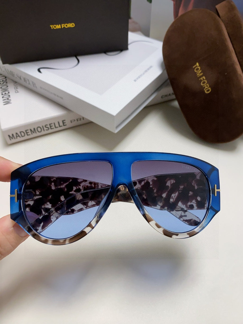 Tom Ford Aviator Blue Lens Sunglasses for Men & Women - 935475 - detail image 3