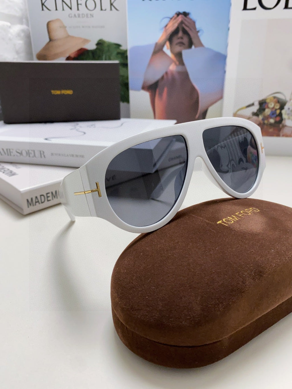 Tom Ford Aviator Black Lens Sunglasses for Men & Women - 935476 - detail image 6