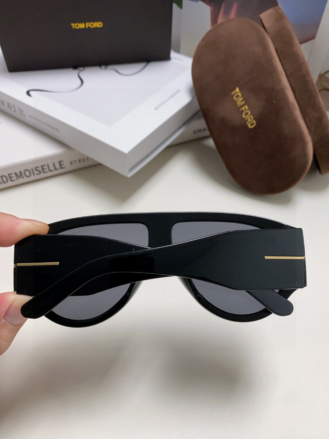 Tom Ford Aviator Black Lens Sunglasses for Men & Women - 935477 - detail image 4