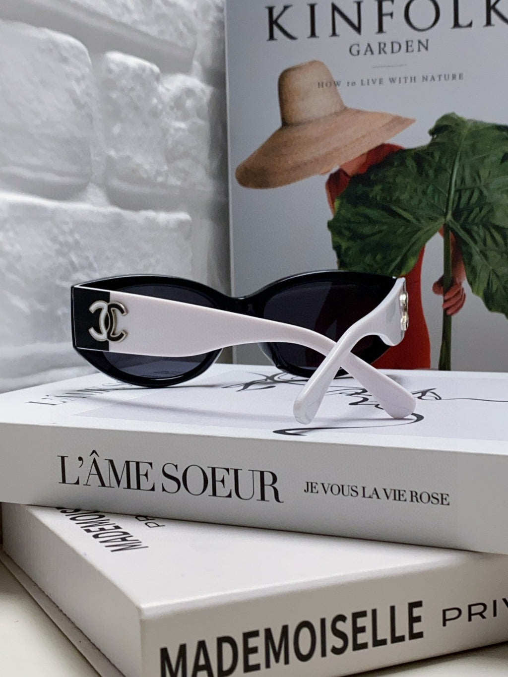Chanel Oval Silver Lens Sunglasses for Men & Women - 867099 - detail image 2