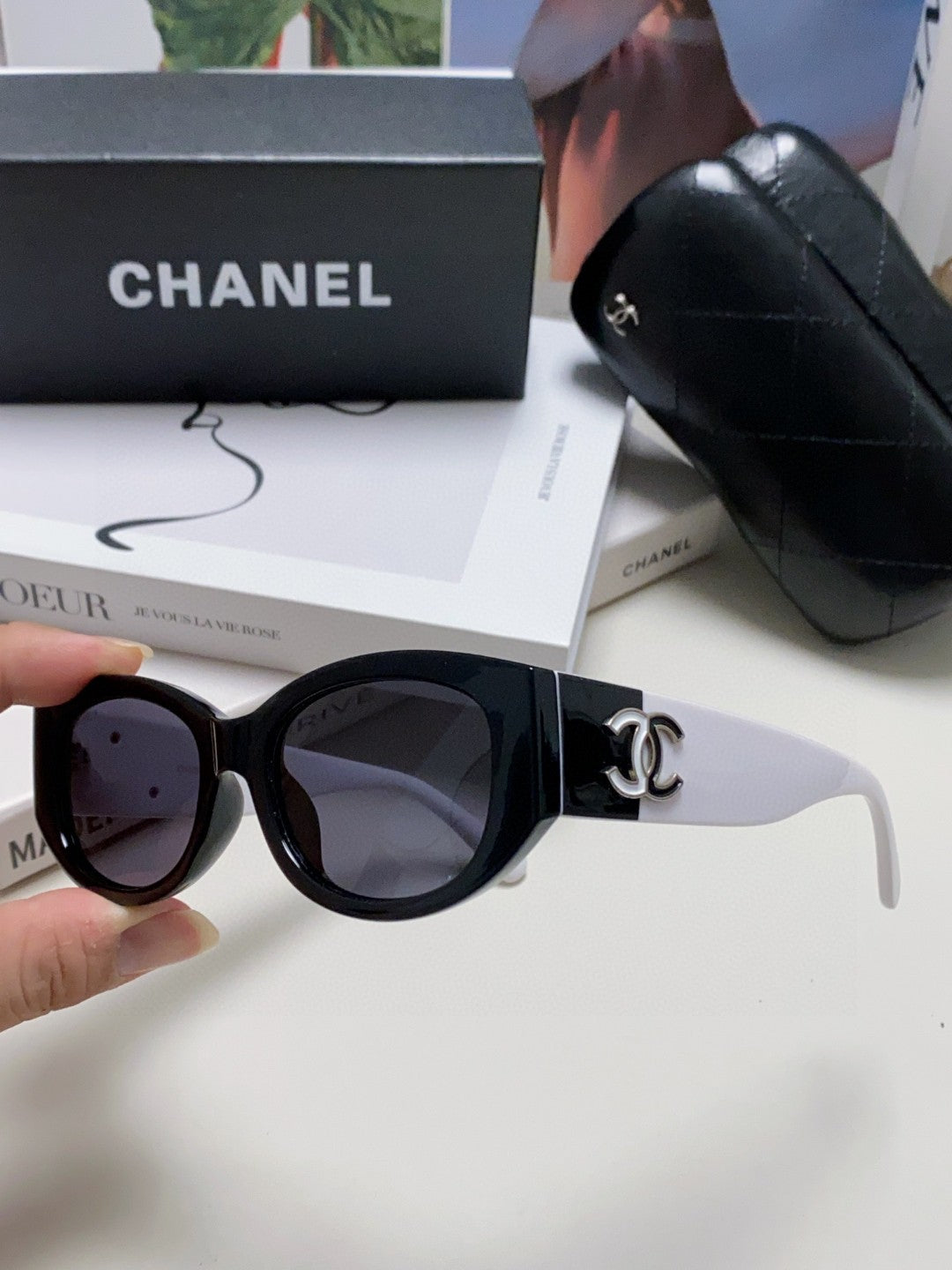 Chanel Oval Silver Lens Sunglasses for Men & Women - 867099 - detail image 5
