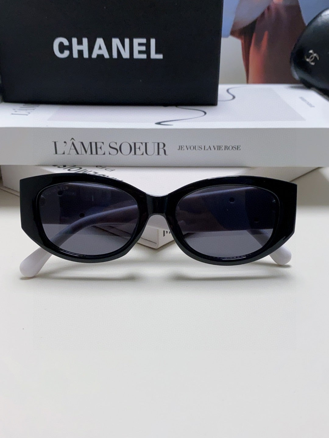 Chanel Oval Silver Lens Sunglasses for Men & Women - 867099 - detail image 6