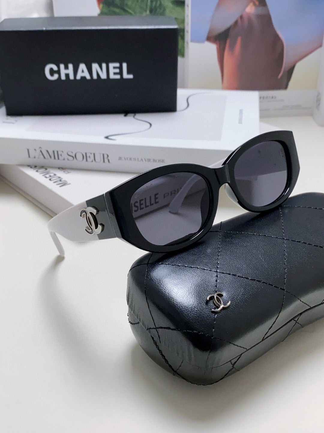 Chanel Oval Silver Lens Sunglasses for Men & Women - 867099 - detail image 7