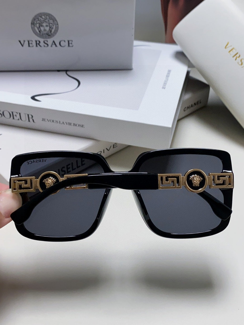 Versace Polarized Fashion Black Lens Sunglasses for Men & Women - 399329 - detail image 4