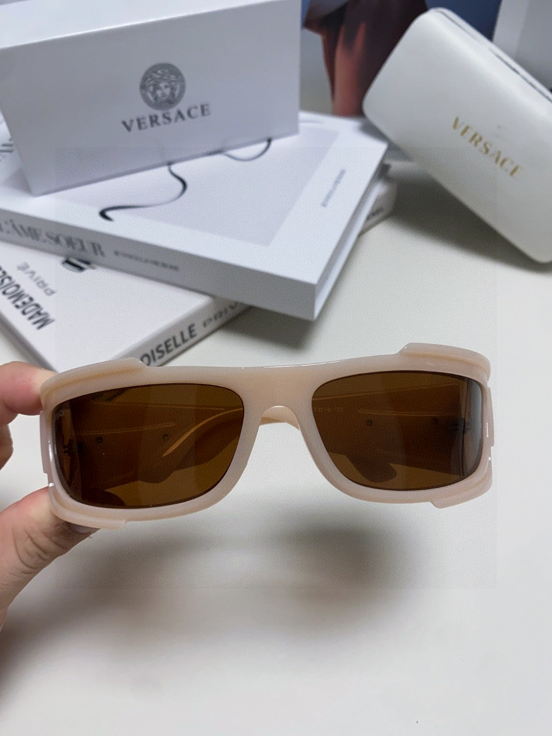 Versace Aviator Pink Lens Sunglasses for Men - 158642 - detail image 3