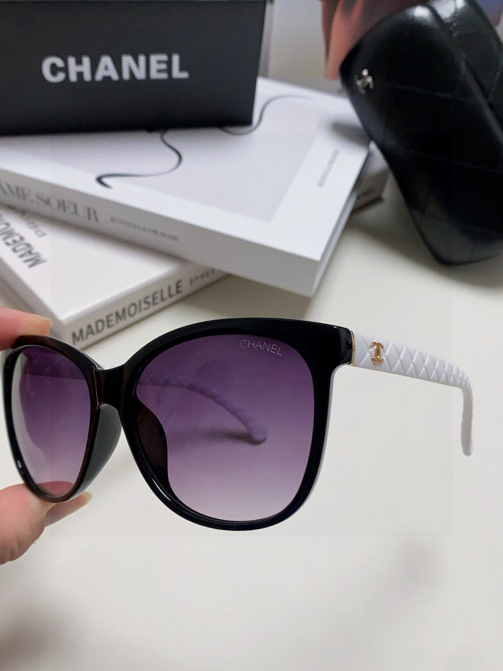 Chanel Cat-Eye Purple Lens Sunglasses for Men & Women - 866964 - detail image 5