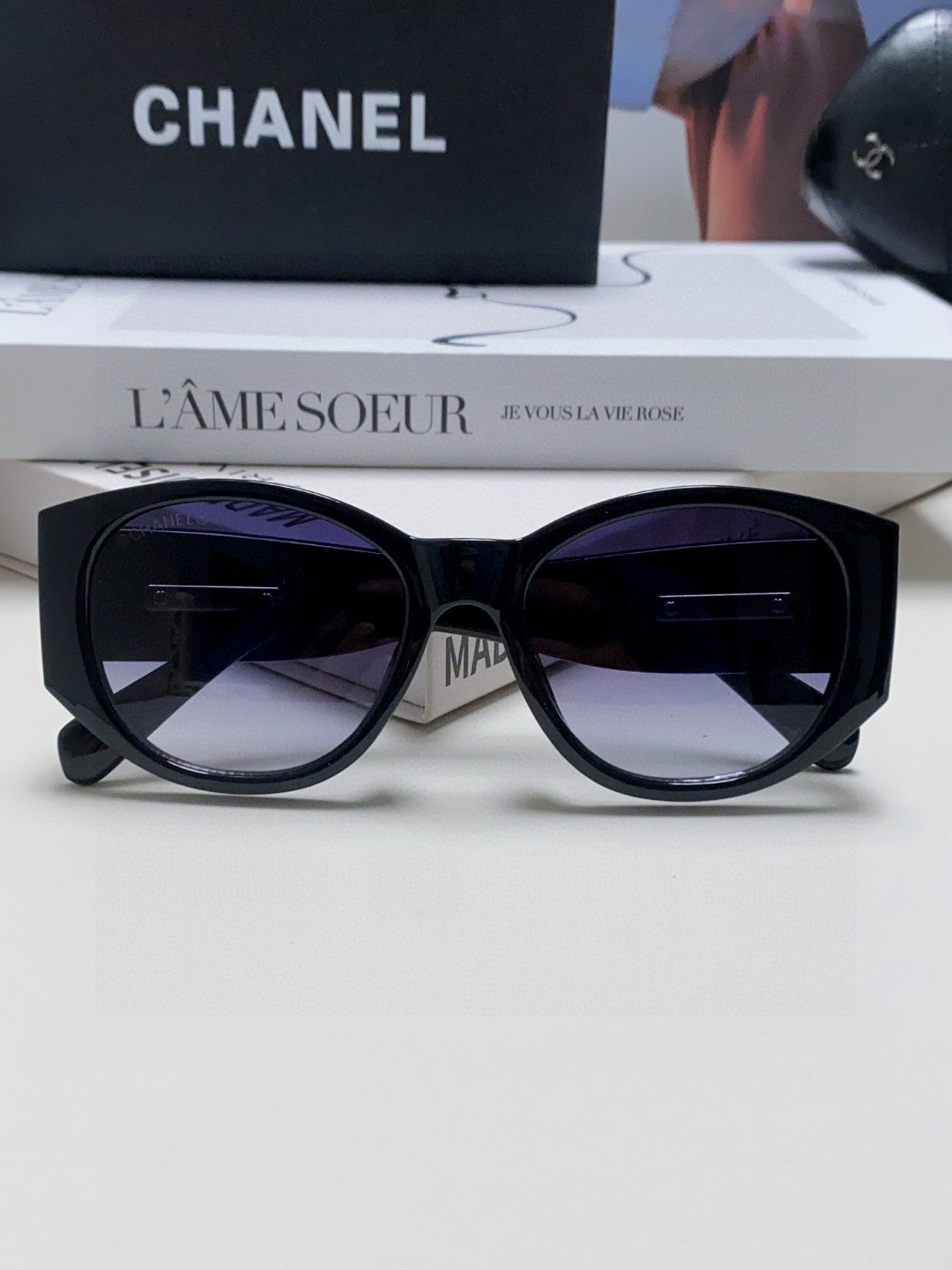 Chanel Polarized Cat-Eye Blue Lens Sunglasses for Women - 866978 - detail image 6