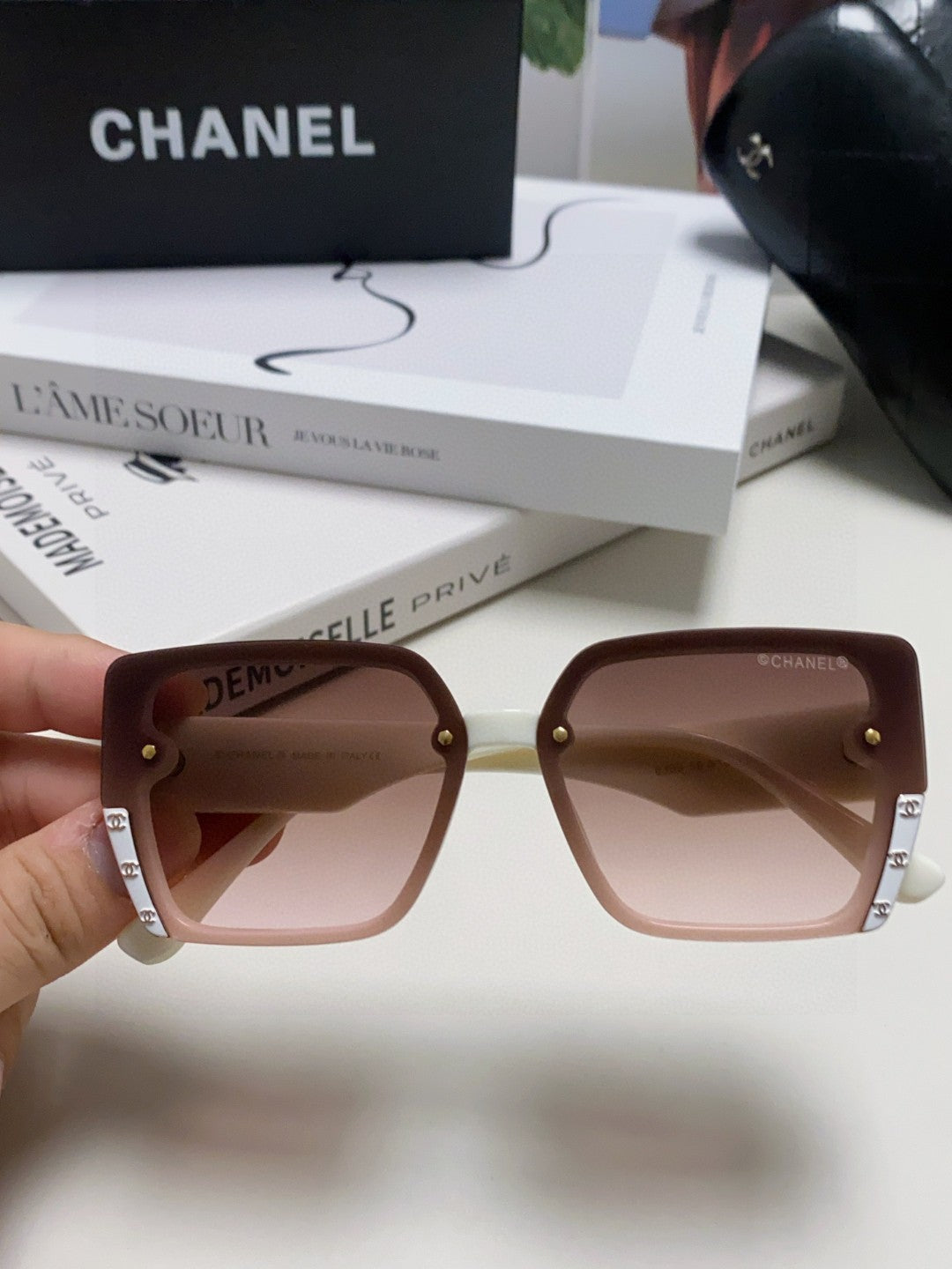 Chanel Polarized Square Red Lens Sunglasses for Men & Women - 867076 - detail image 3