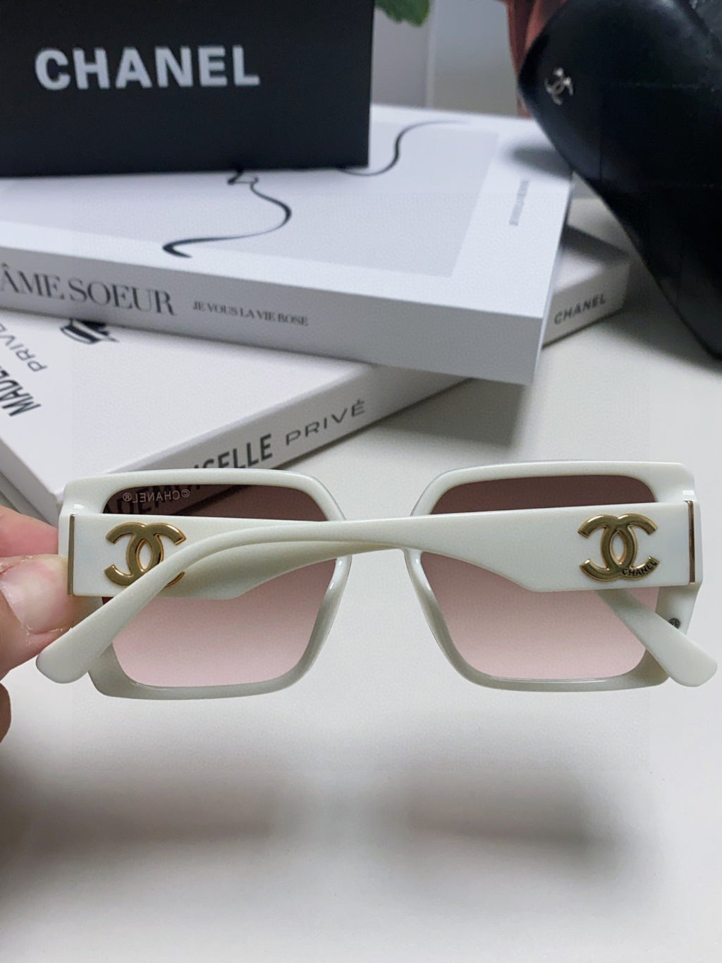 Chanel Polarized Square Red Lens Sunglasses for Men & Women - 867076 - detail image 4