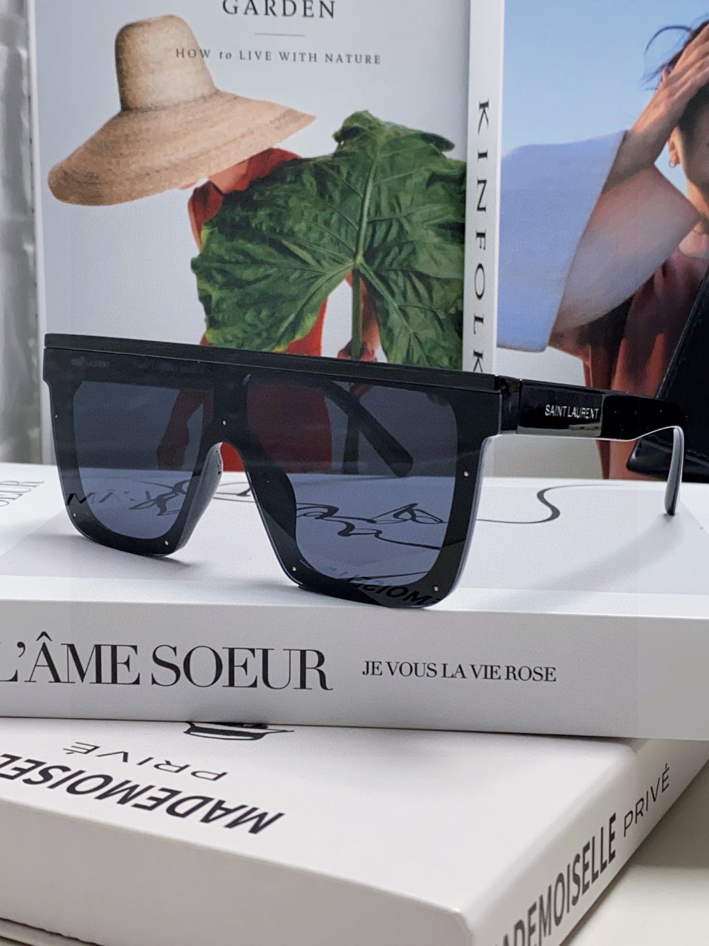 Saint Laurent Acetate Oversized Black Lens Sunglasses for Men & Women - 415563 - detail image 2