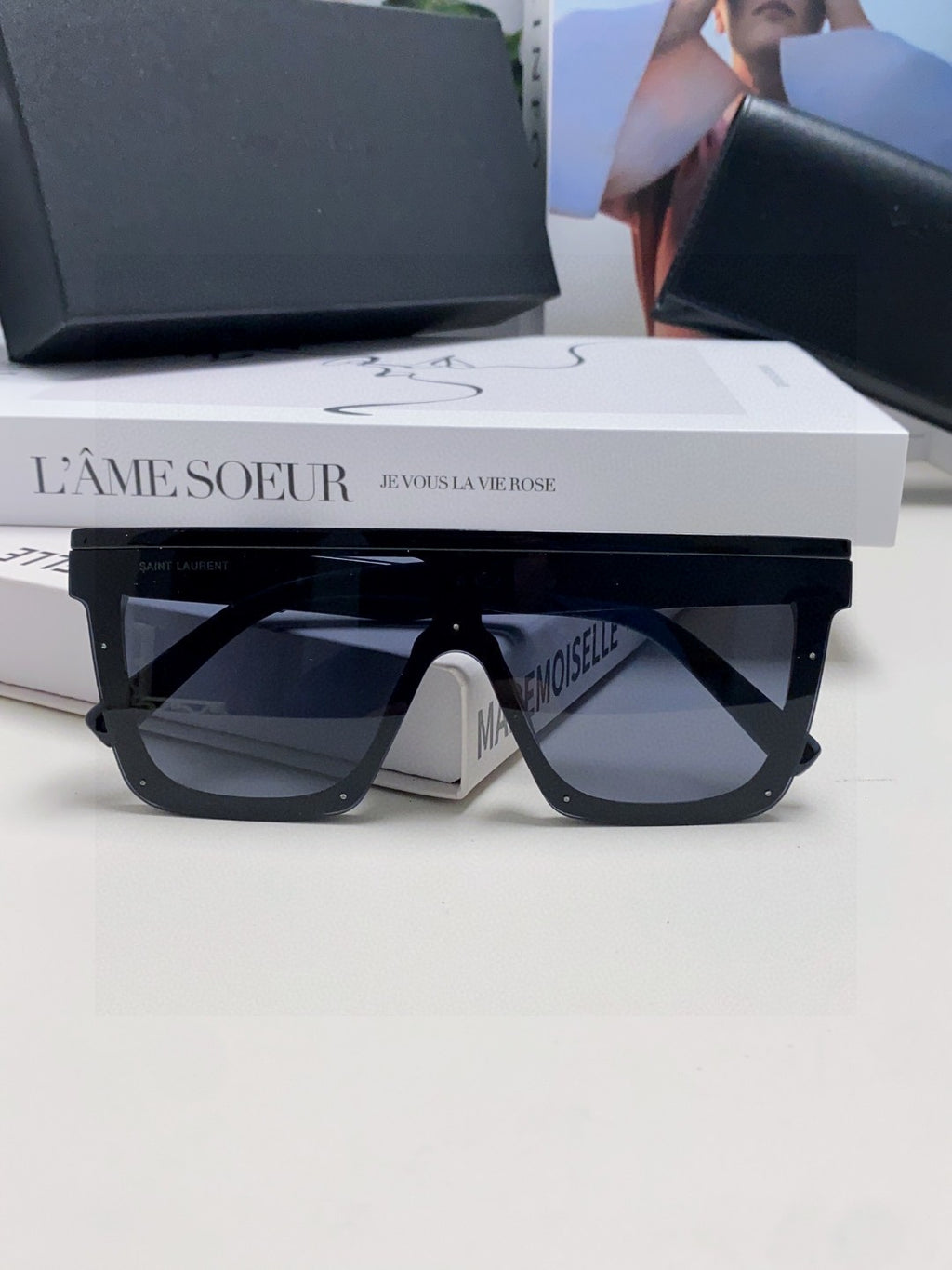 Saint Laurent Acetate Oversized Black Lens Sunglasses for Men & Women - 415563 - detail image 8