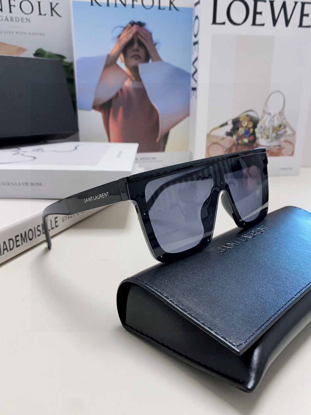 Saint Laurent Acetate Oversized Black Lens Sunglasses for Men & Women - 415563 - detail image 9