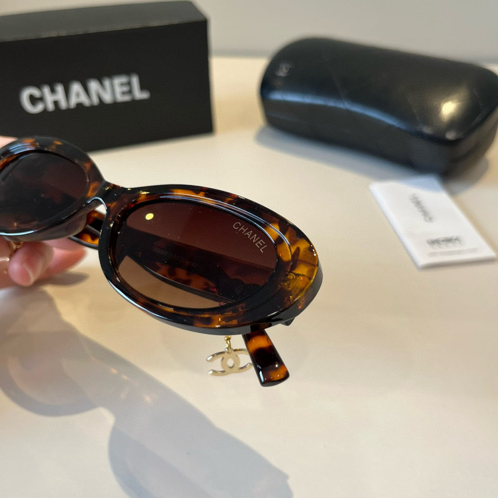 Chanel Oversized Brown Lens Sunglasses for Men & Women - 415347 - detail image 8