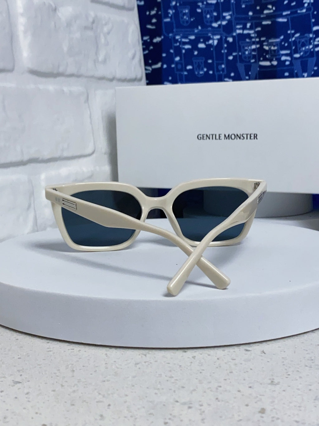 Gentle Monster MONOO Polarized Square Blue Lens Sunglasses for Men & - 432944 - detail image 3