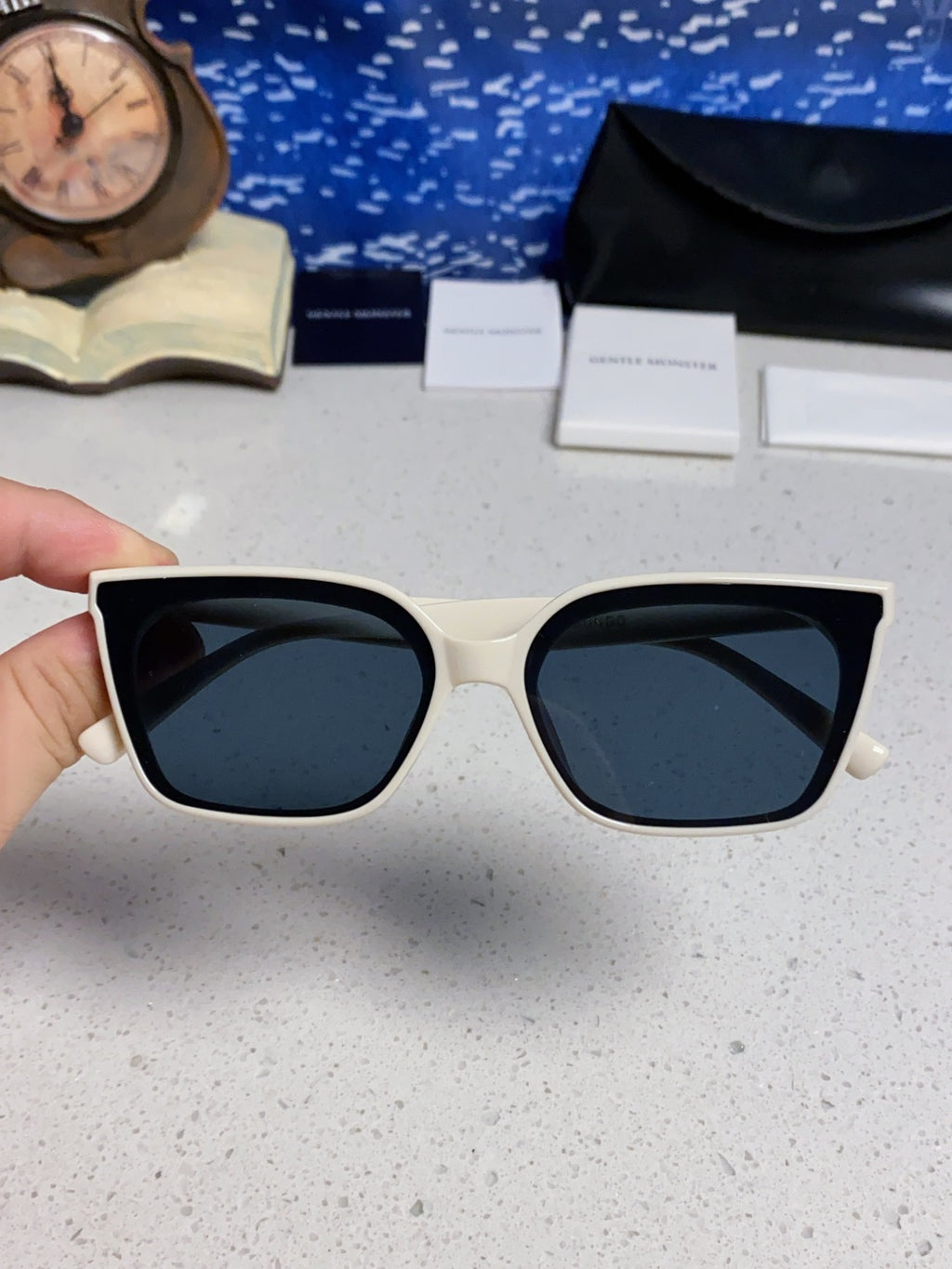 Gentle Monster MONOO Polarized Square Blue Lens Sunglasses for Men & Women - detail image 4