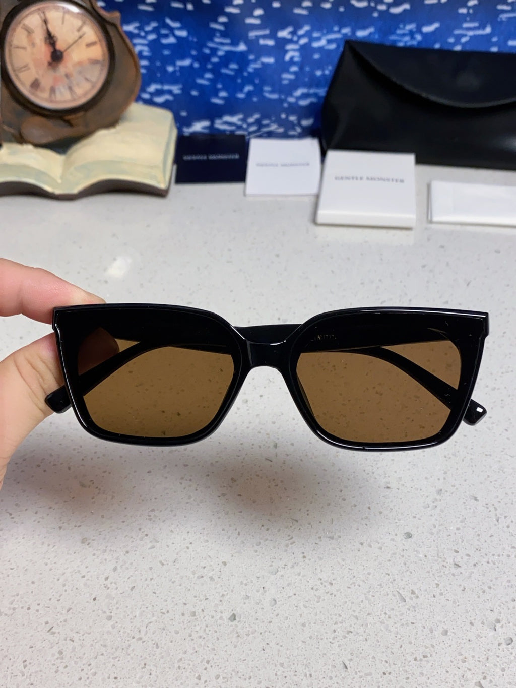 Gentle Monster MONOO Polarized Square Brown Lens Sunglasses for Men & Women - detail image 4