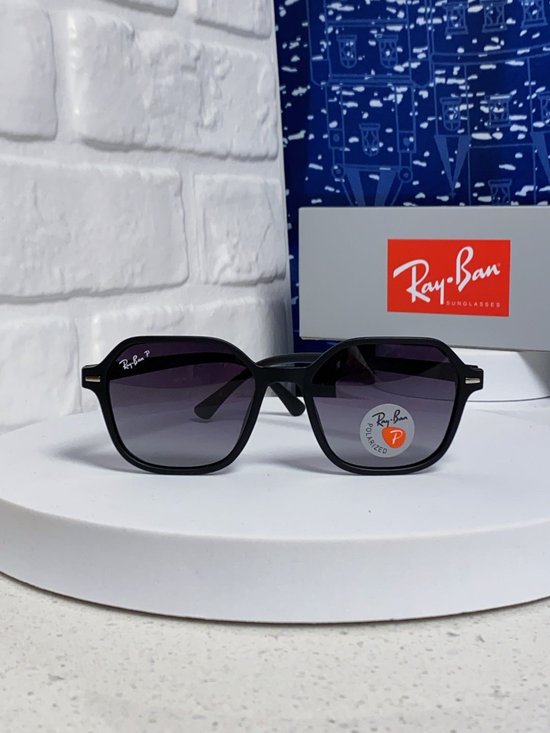 Ray-Ban RB2194 Polarized Round Silver Lens Sunglasses for Men & Women - 359039 - detail image 2