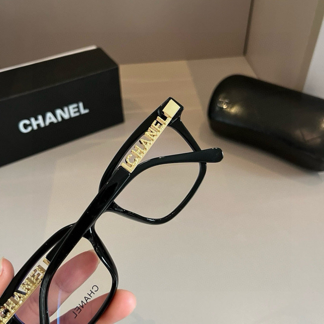 Chanel Oversized Silver Lens Sunglasses for Men & Women - 382225 - detail image 5