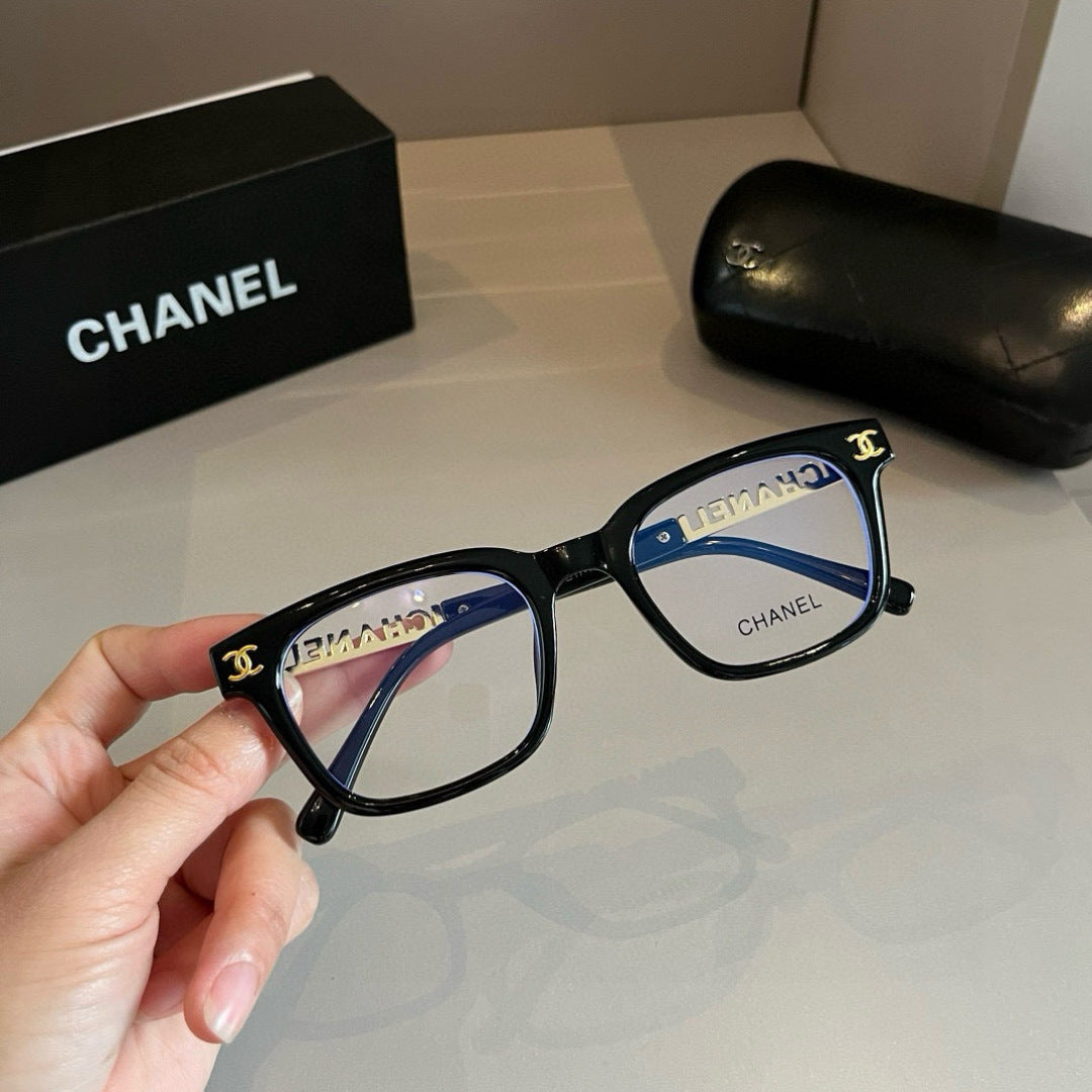 Chanel Oversized Silver Lens Sunglasses for Men & Women - 382225 - detail image 2