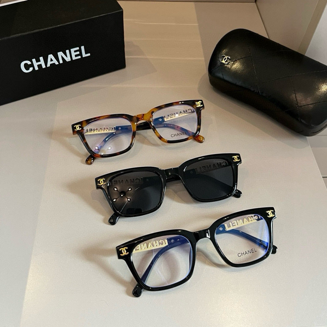 Chanel Oversized Silver Lens Sunglasses for Men & Women - 382225 - detail image 9