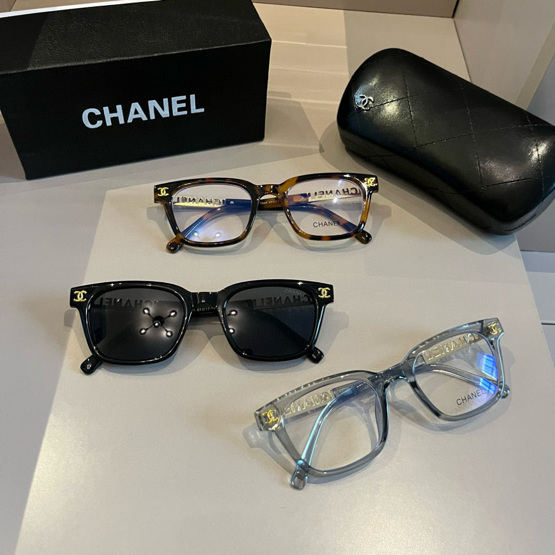 Chanel Oversized Silver Lens Sunglasses for Men & Women - 382227 - detail image 9