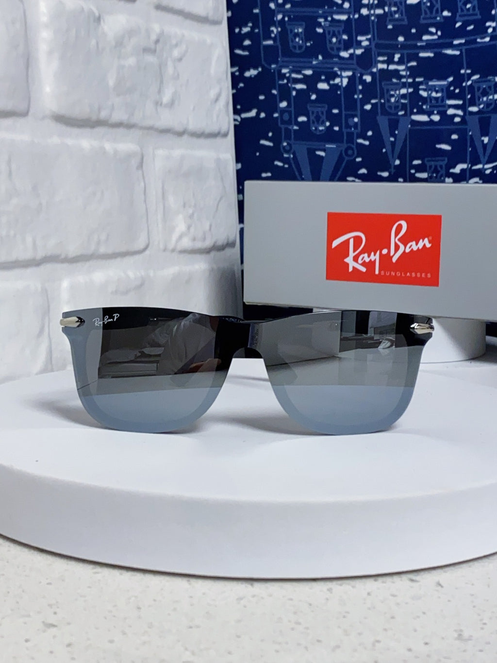 Ray-Ban RB2148 Polarized Square Gray Lens Sunglasses for Men & Women - detail image 2