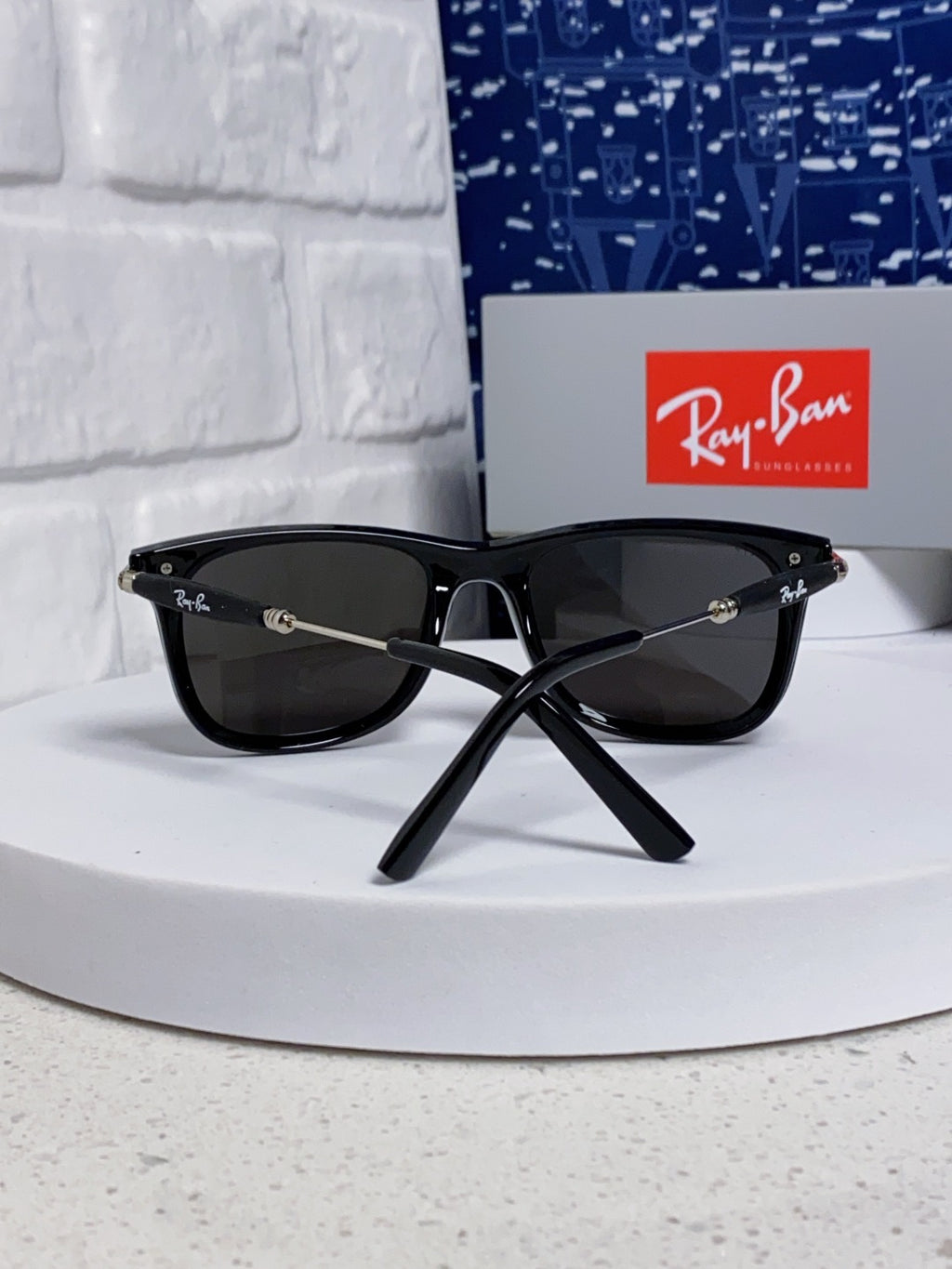 Ray-Ban RB2148 Polarized Square Gray Lens Sunglasses for Men & Women - detail image 3