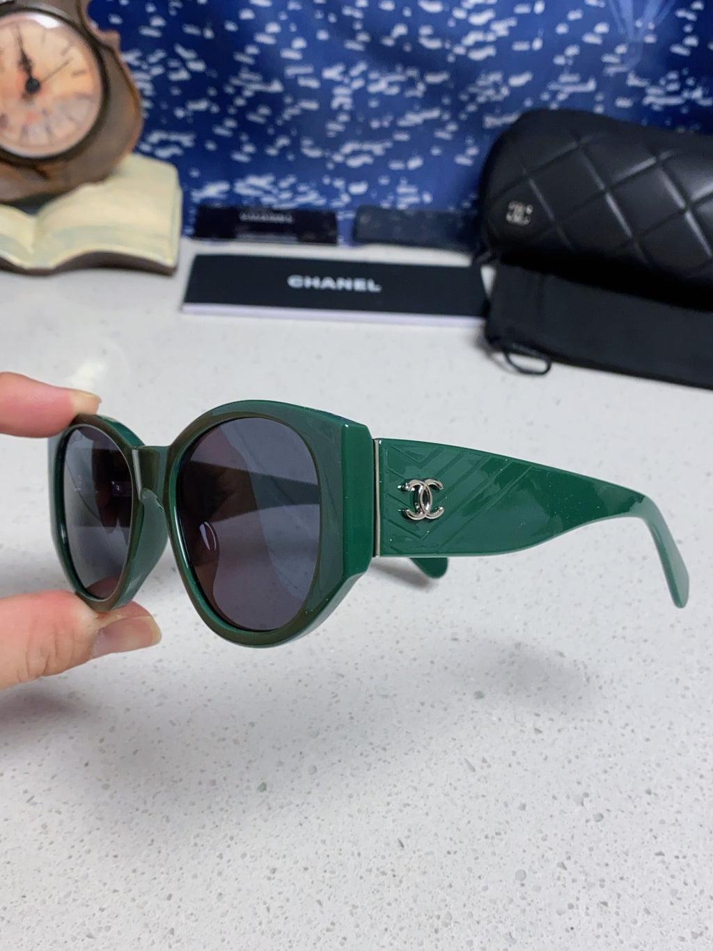 Chanel Polarized Cat-Eye Blue Lens Sunglasses for Women - 398593 - detail image 6
