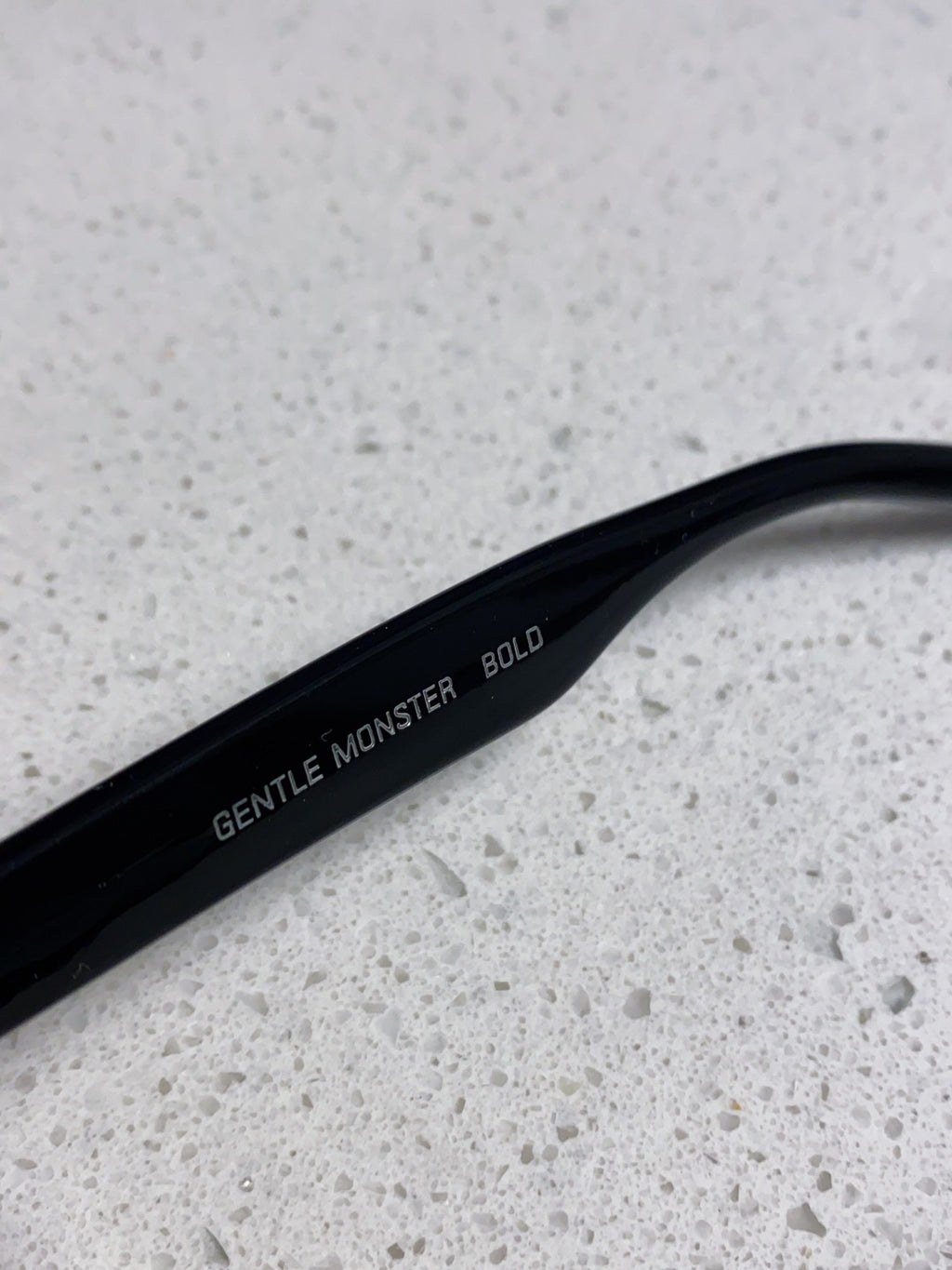 Gentle Monster MONOCHROME Round Red Lens Sunglasses for Women - detail image 8