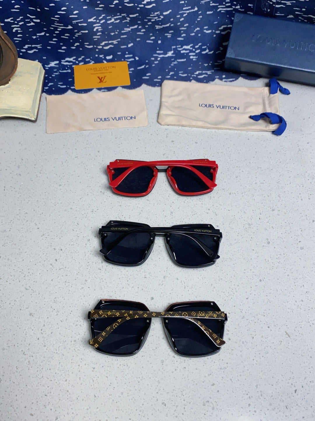Louis Vuitton Polarized Square Blue Lens Sunglasses for Women - 866857 - detail image 11