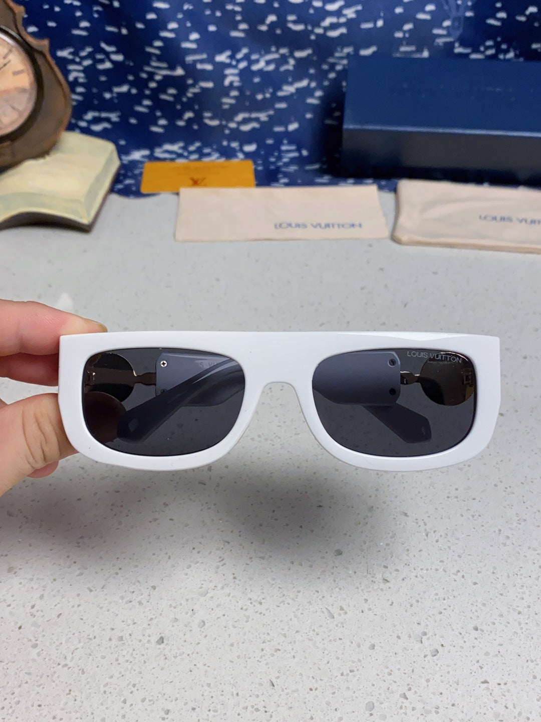 Louis Vuitton Square Silver Lens Sunglasses for Men & Women - 866862 - detail image 4