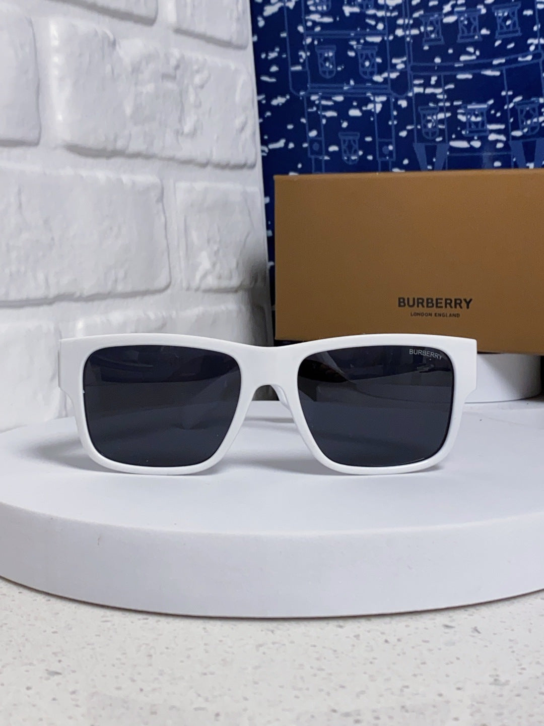 Burberry Polarized Square Silver Lens Sunglasses for Men & Women - 867200 - detail image 2