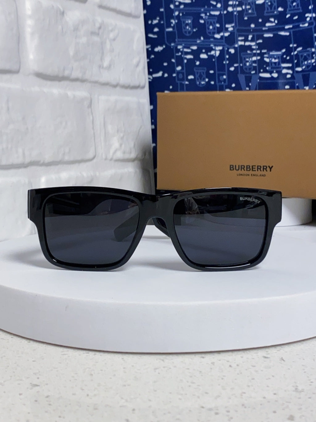 Burberry Polarized Square Black Lens Sunglasses for Men & Women - detail image 2