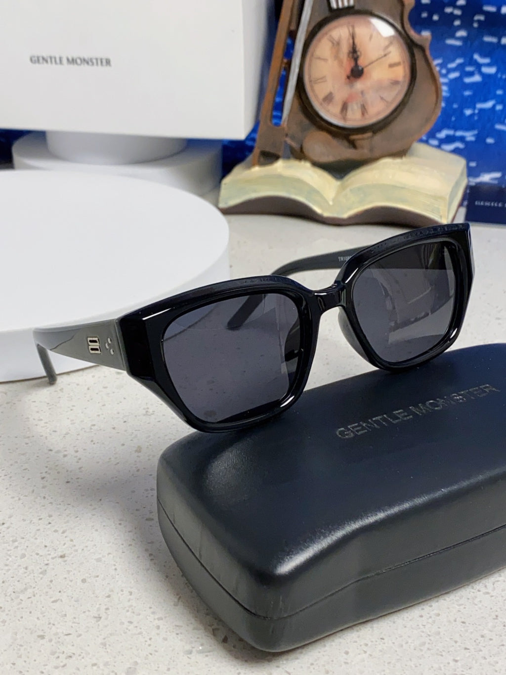 Gentle Monster TR1088 Square Black Lens Sunglasses for Women - detail image 10